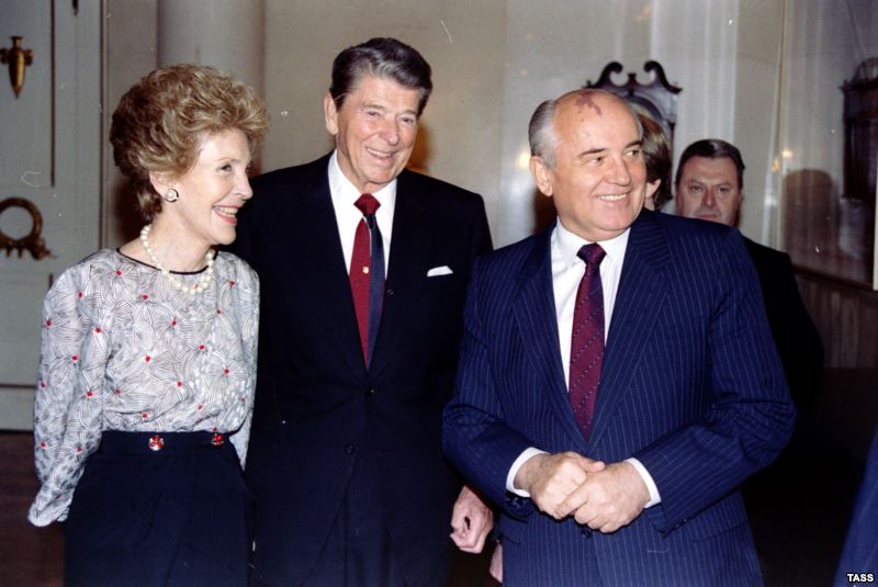 gorbachev-rejgan